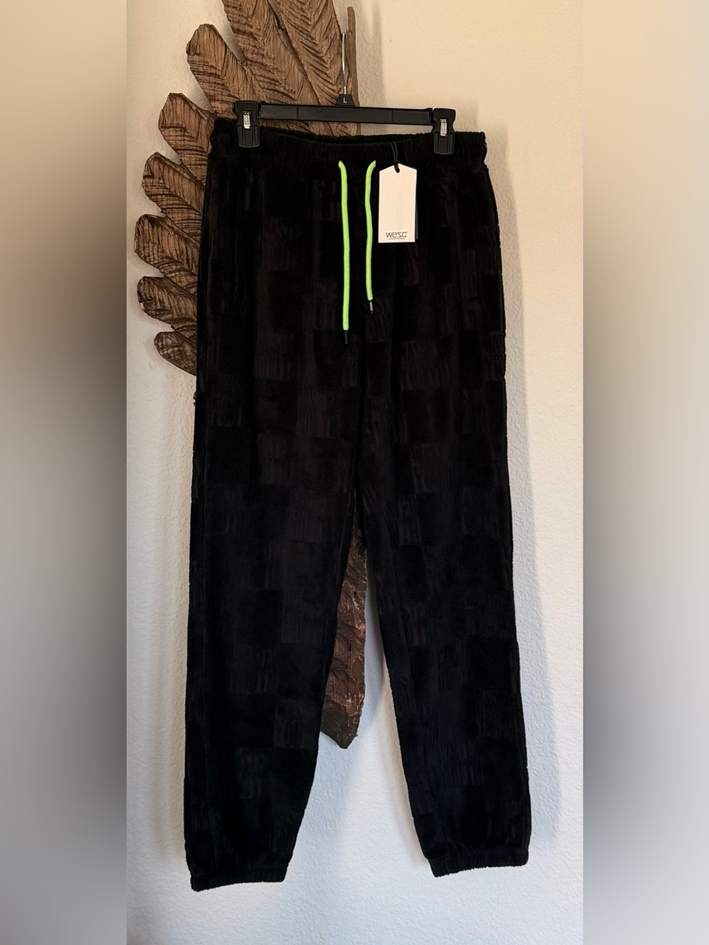 NWT WESC Men's Black texture terry Joggers M women’s L unisex
